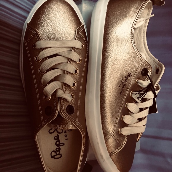 Golden Pepe Jean - Picture 3 of 8